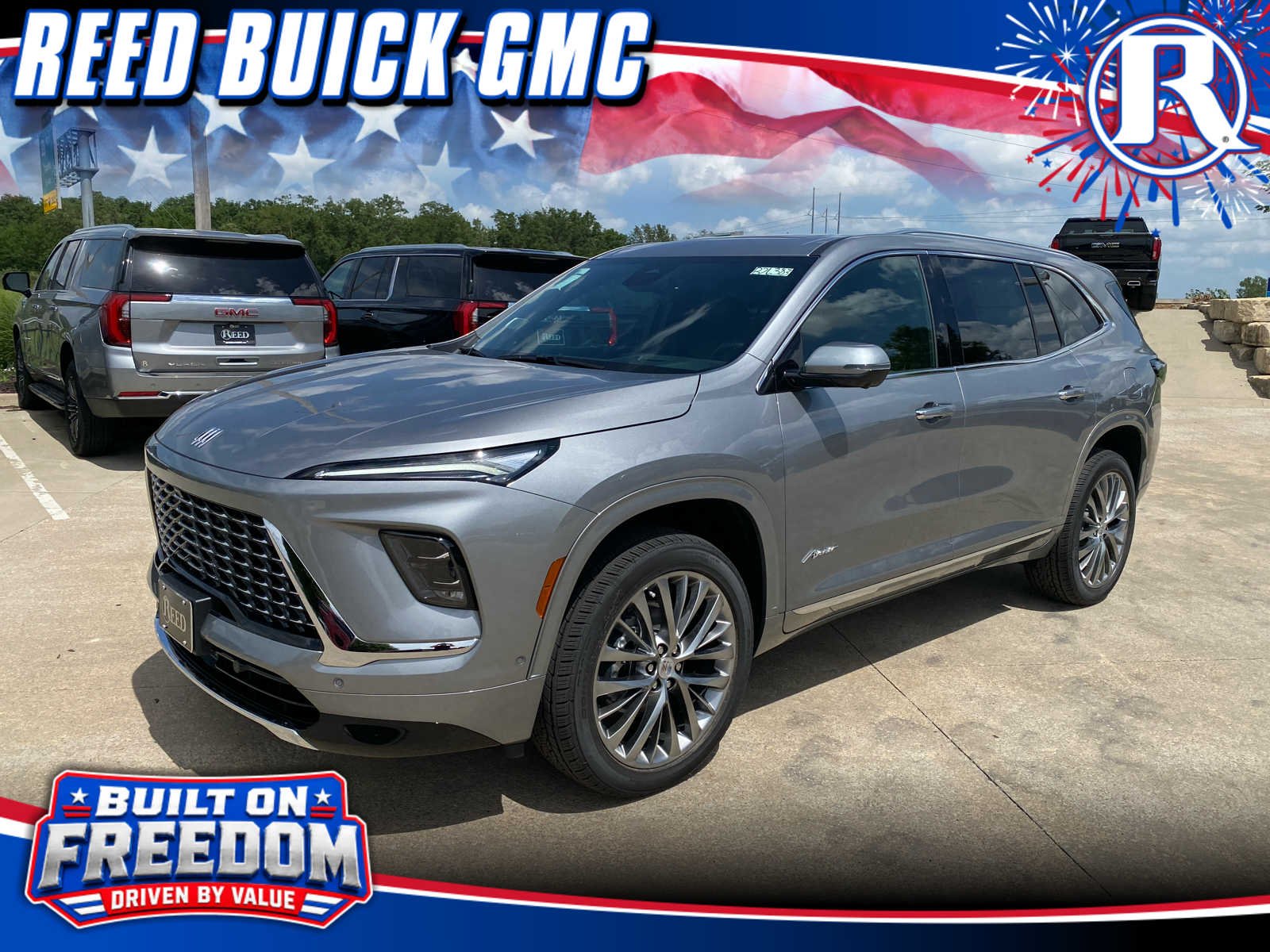 2026 Buick Enclave Avenir AWD's photo