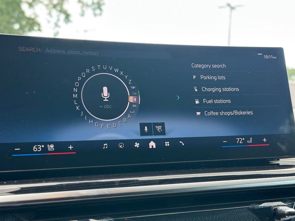 New 2026 Mineral White Metallic BMW xDrive40i image 39