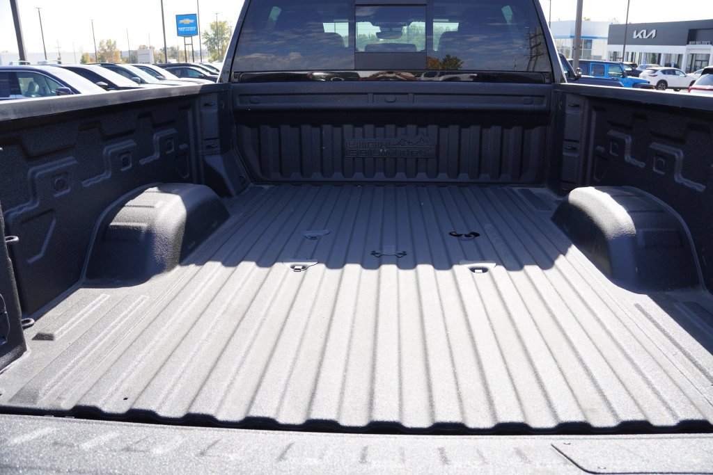 2024 Chevrolet Silverado 3500HD High Country - Photo 23