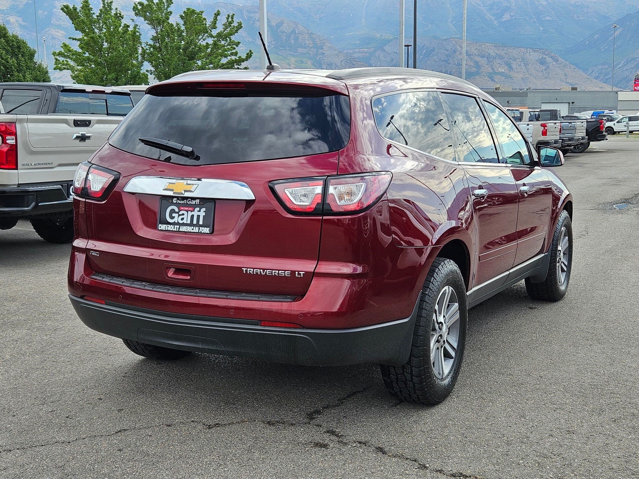 Used 2015 Siren Red Tintcoat Chevrolet LT image 3