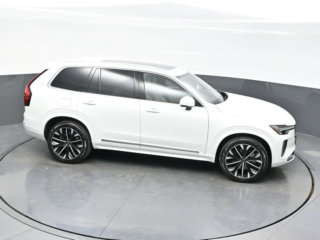 New 2026 Crystal White Volvo Plus image 36