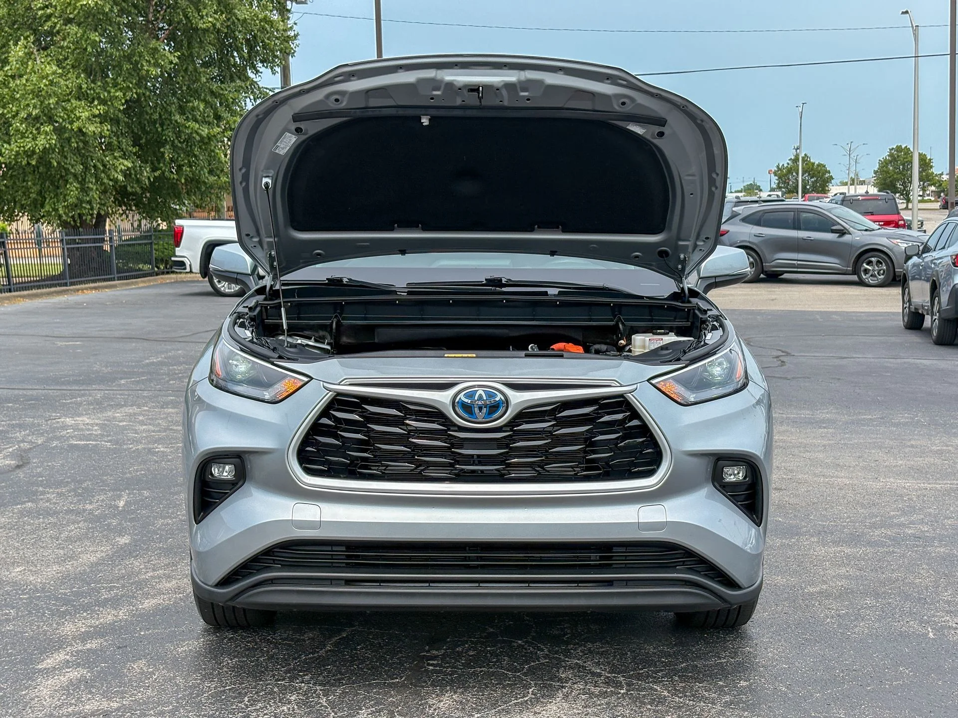 Used 2024 Silver Toyota XLE image 37