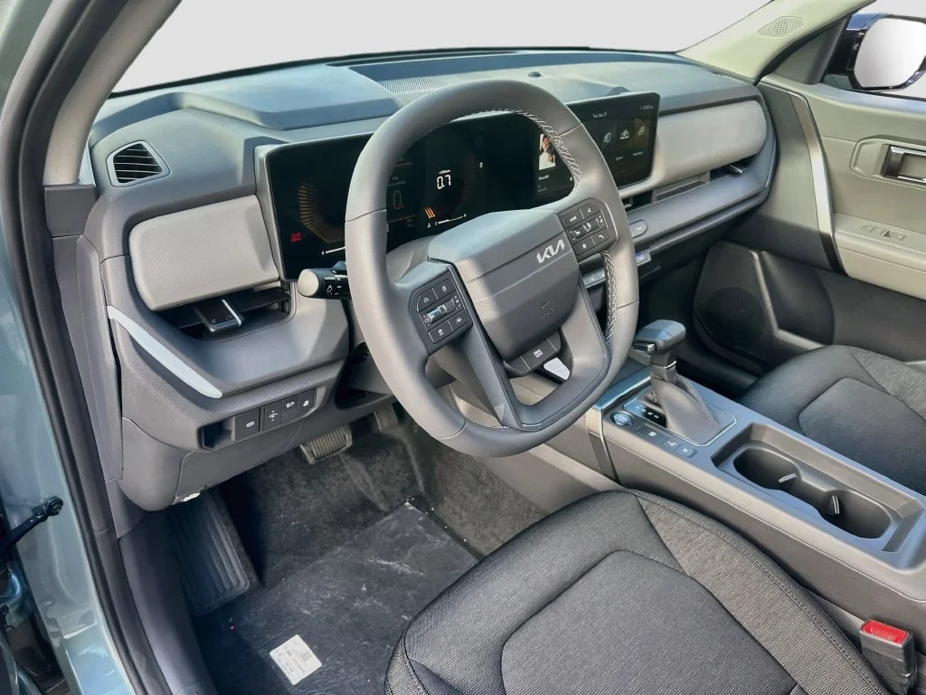 New 2027 Iceberg Green Kia S image 9