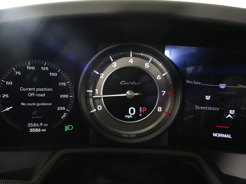 Used 2023 Chalk Porsche Turbo image 44
