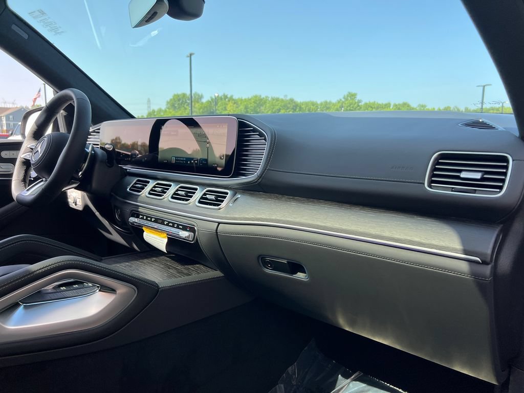 New 2026 Obsidian Black Metallic Mercedes-Benz AMG® GLS 63 4MATIC+ SUV image 66