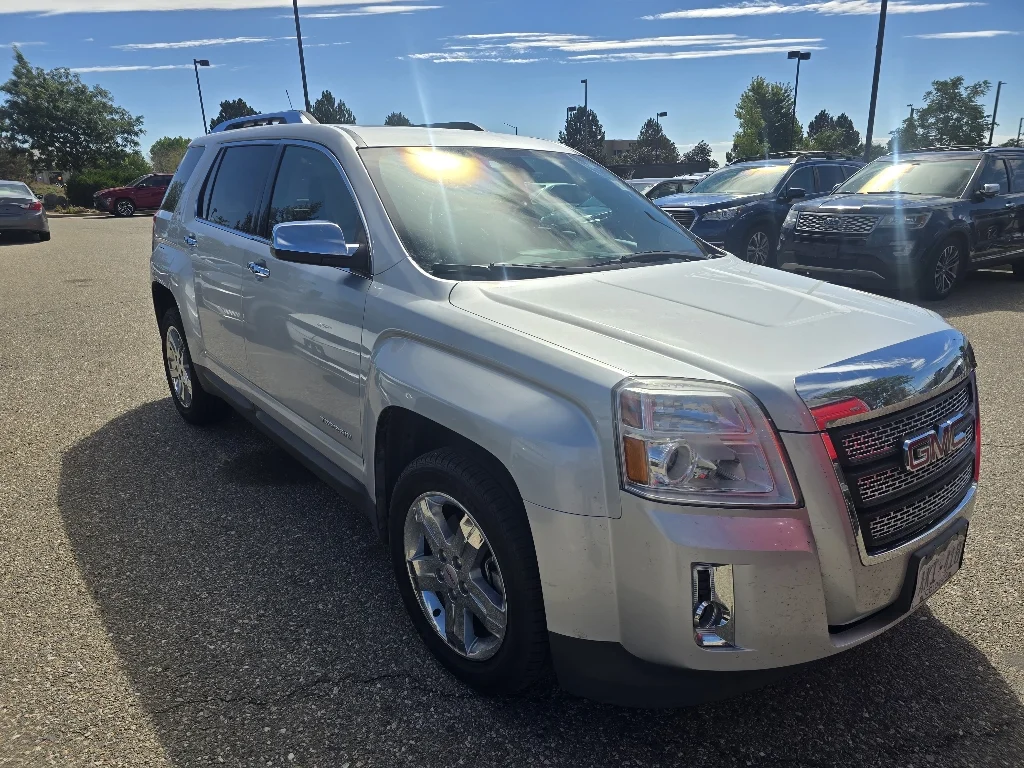 Used 2013 Quicksilver Metallic GMC SLT image 8