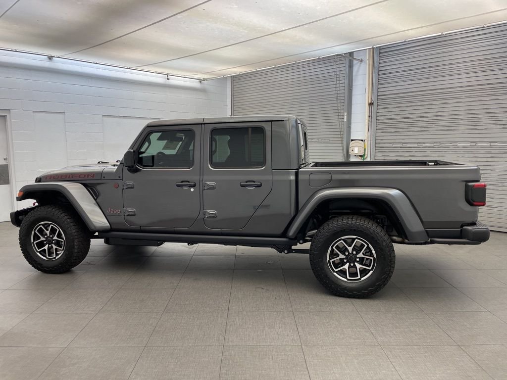 New 2026 Granite Crystal Metallic Clear-Coat Exterior Paint Jeep Rubicon X image 5