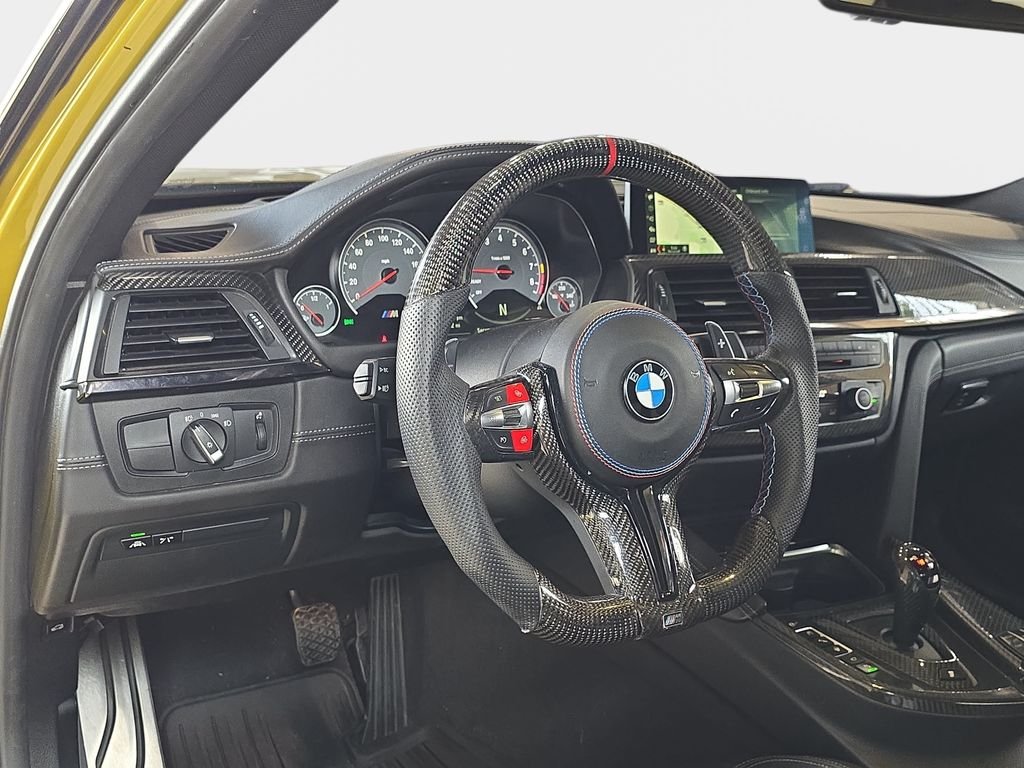 Used 2018 Yellow BMW Base image 18
