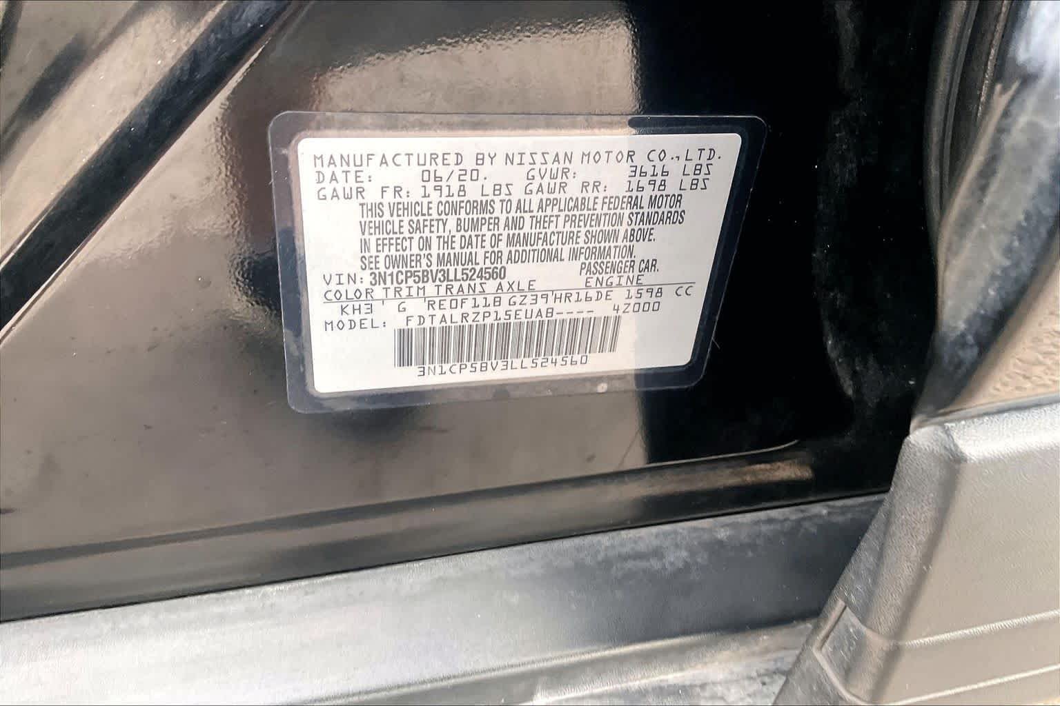 Used 2020 Super Black Nissan S image 34