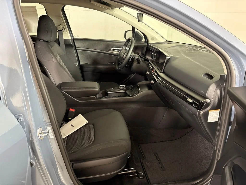 New 2027 Heritage Blue Kia S image 15