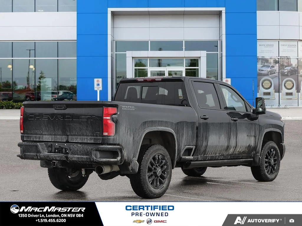 Used 2025  Chevrolet LTZ image 5