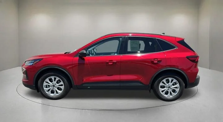 New 2025 Rapid Red Metallic Tinted Clearcoat Ford Active™ image 3