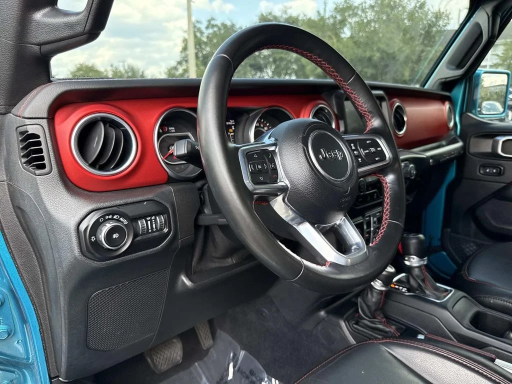 Used 2020 Teal Jeep Unlimited Rubicon image 26