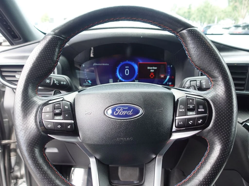 Used 2023 Silver Metallic Ford ST image 12