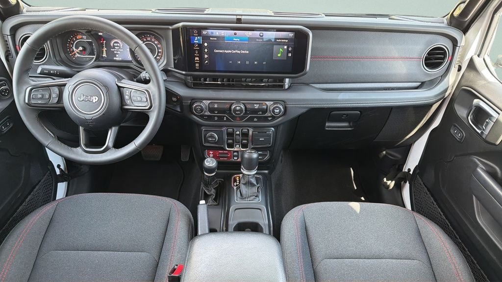 Used 2025 White Jeep Rubicon image 9