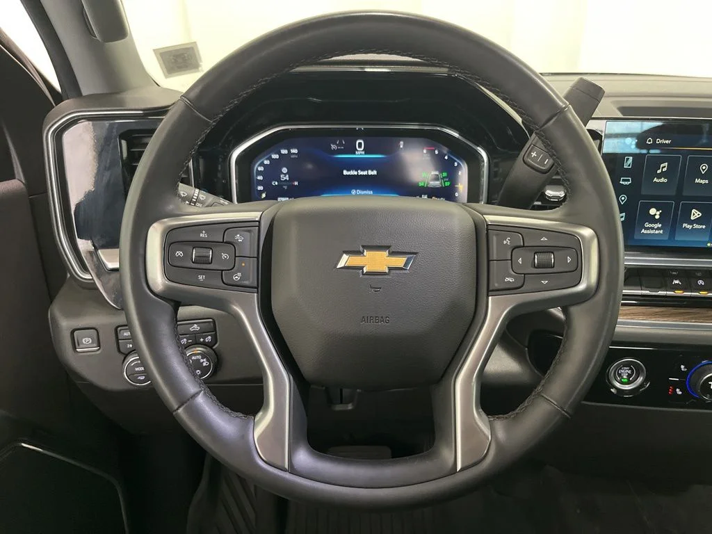 Used 2023 Ash Chevrolet LT image 5