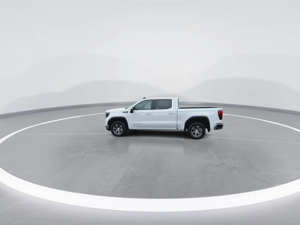 New 2026 Summit White GMC SLE image 5