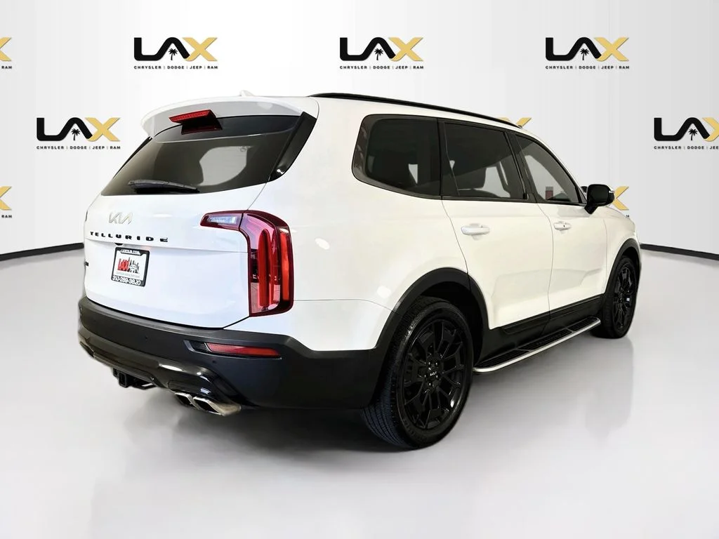 Used 2022 White Kia SX image 7