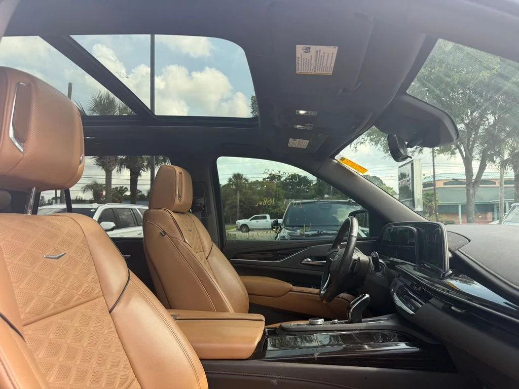Used 2021 Crystal White Cadillac Sport image 16