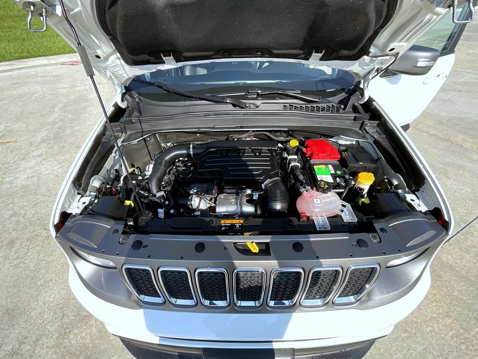 Used 2020 White Jeep Limited image 24