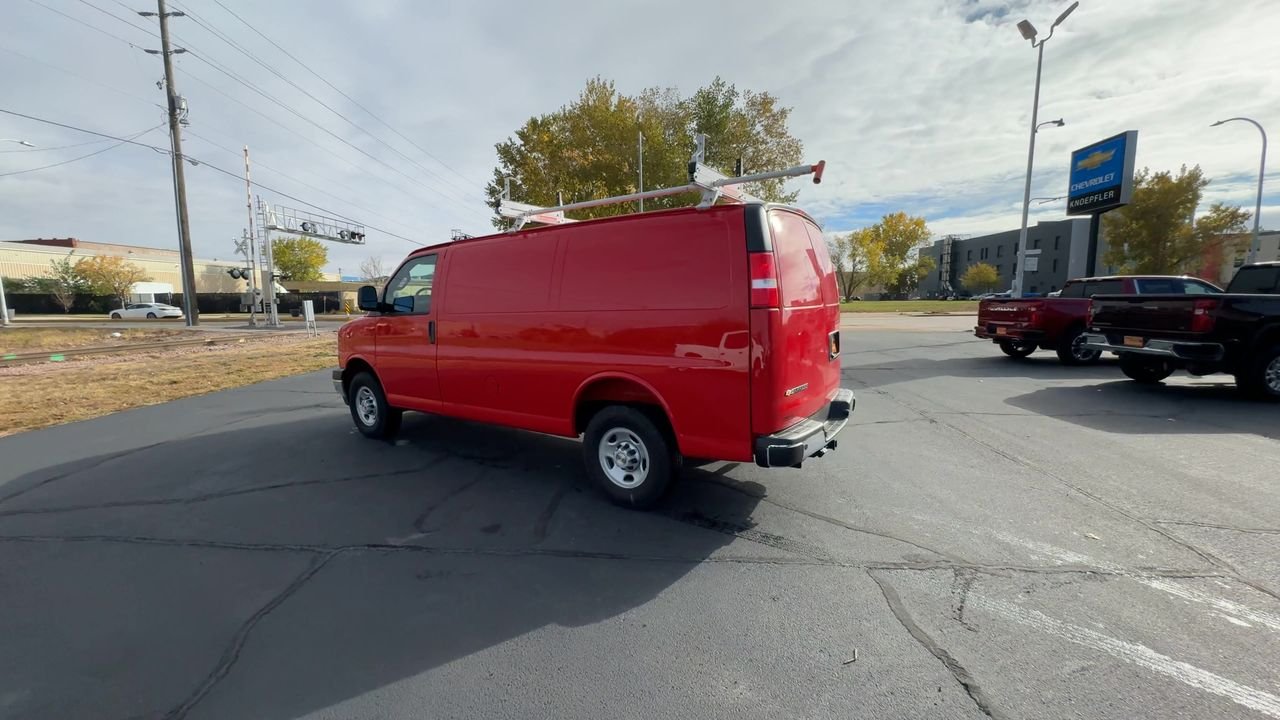2025 Chevrolet Express Cargo Work Van - Photo 30