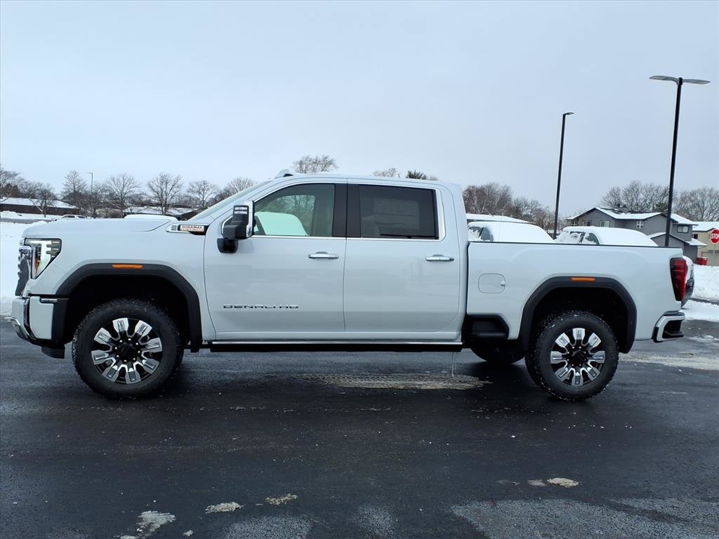 2026 GMC Sierra 3500HD Denali - Photo 2