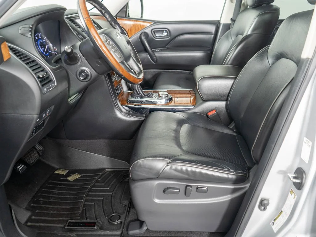 Used 2019 Silver INFINITI LUXE image 10