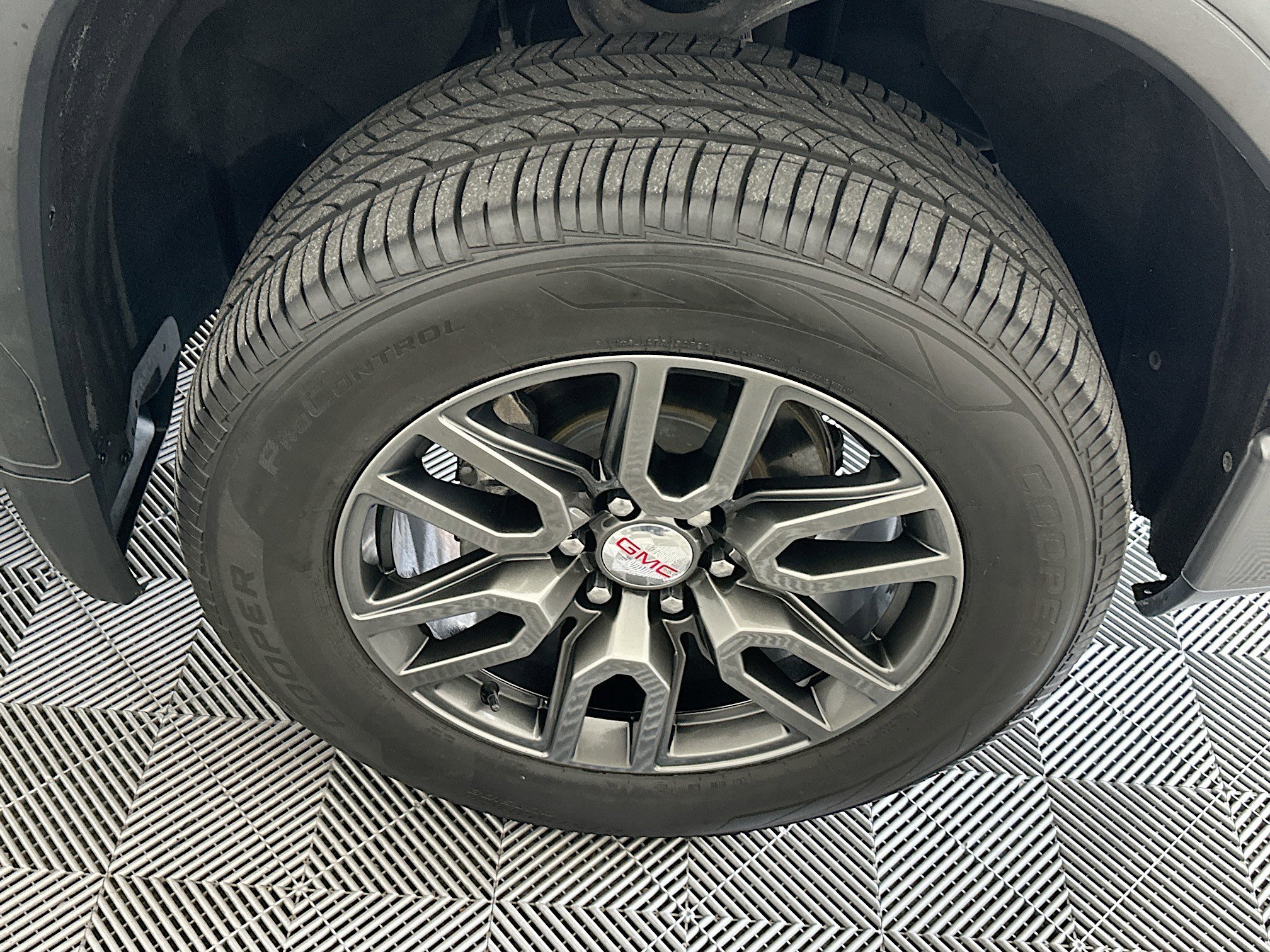 Used 2021 Satin Steel Metallic GMC AT4 image 11
