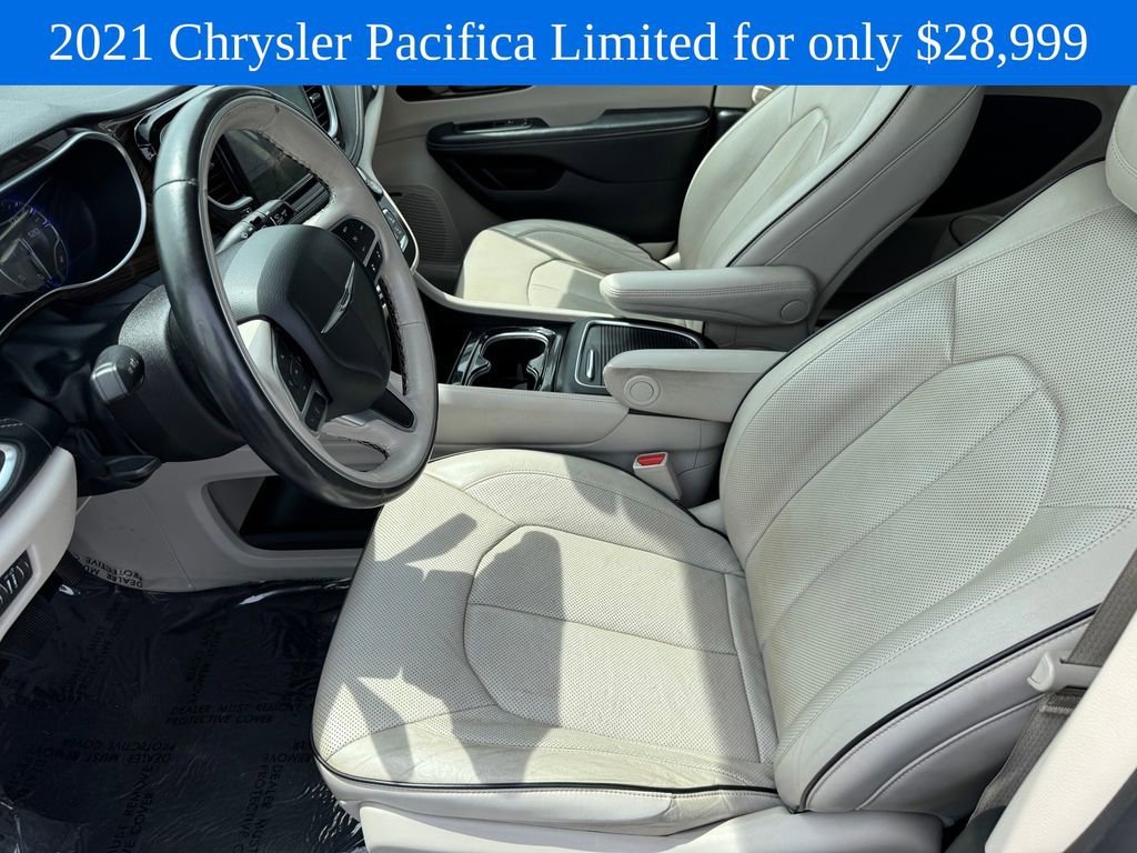 Used 2021 White Chrysler Limited image 18