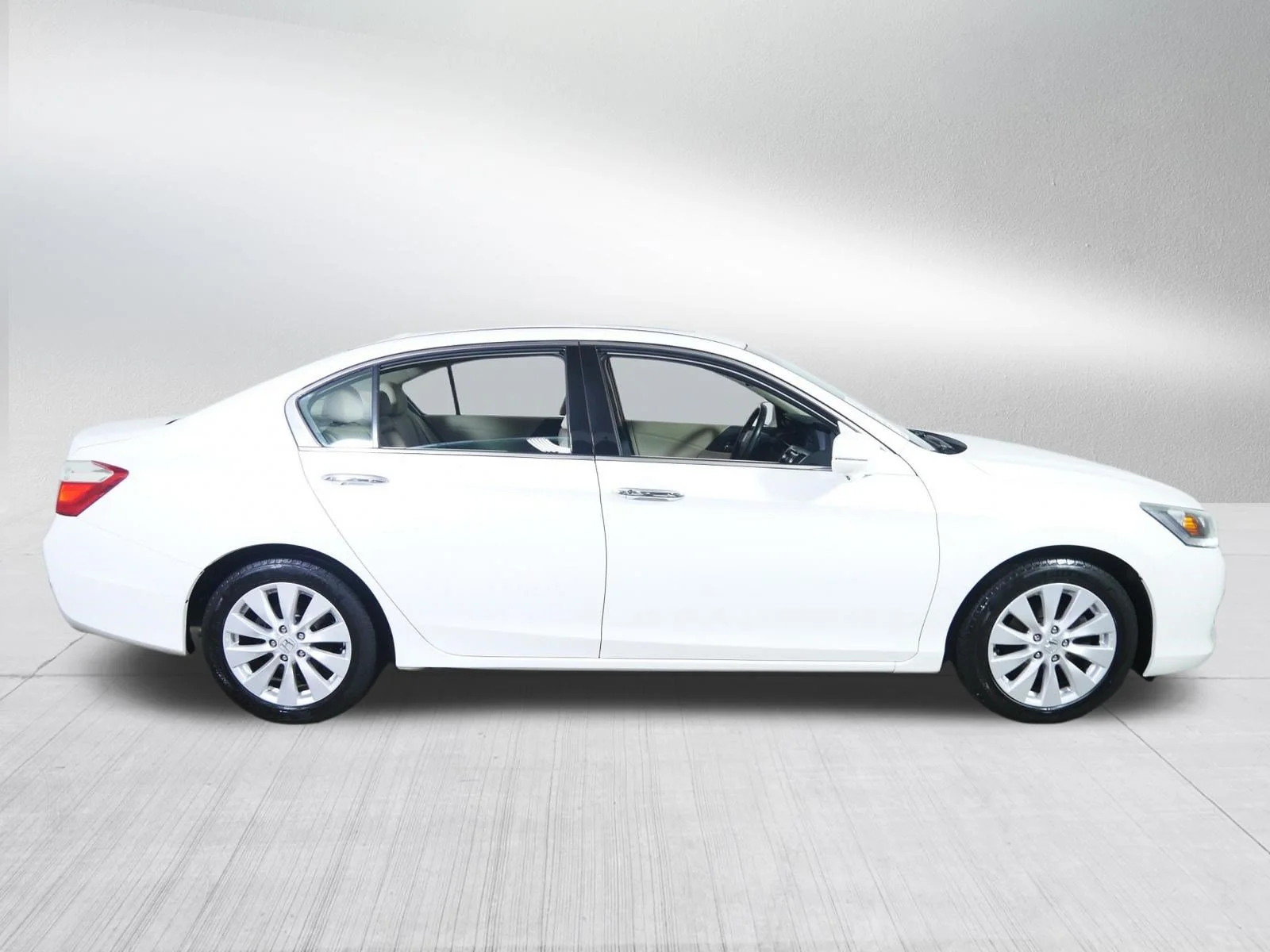 Used 2014 White Orchid Pearl Honda EX-L image 8