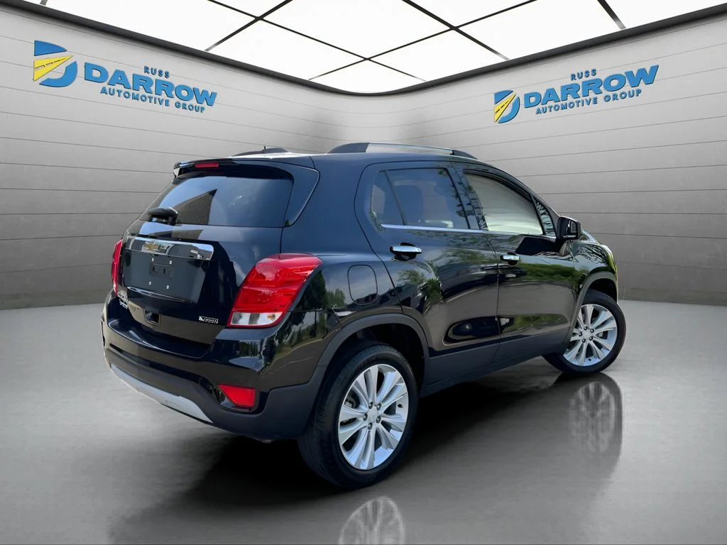 Used 2018 Black Chevrolet Premier image 5