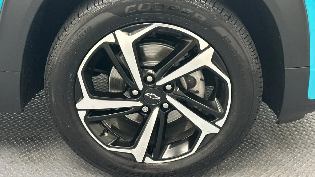Used 2022 Blue Chevrolet RS image 20
