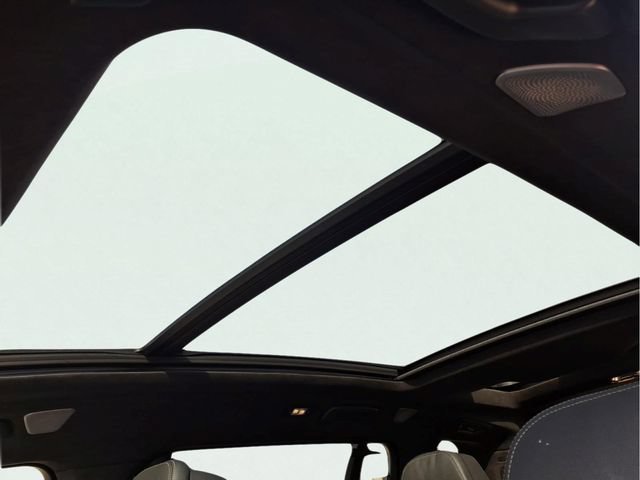 Used 2021 Black BMW M50i image 19