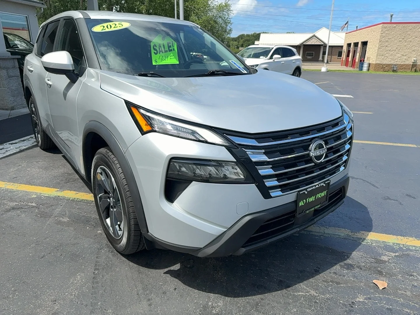 Used 2025 Brilliant Silver Metallic Nissan SV image 7