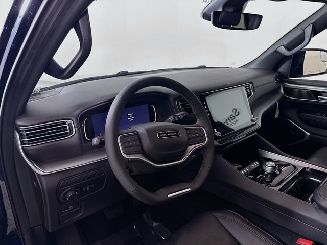 New 2026 Fathom Blue Pearl-Coat Exterior Paint (Late Availability) Jeep  image 9