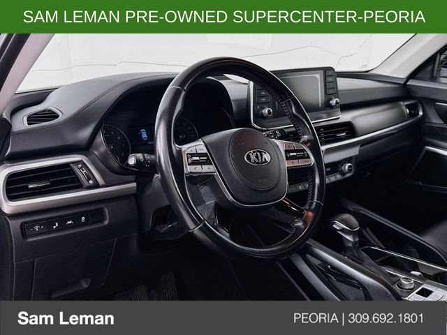 Used 2021 Black Kia LX image 9