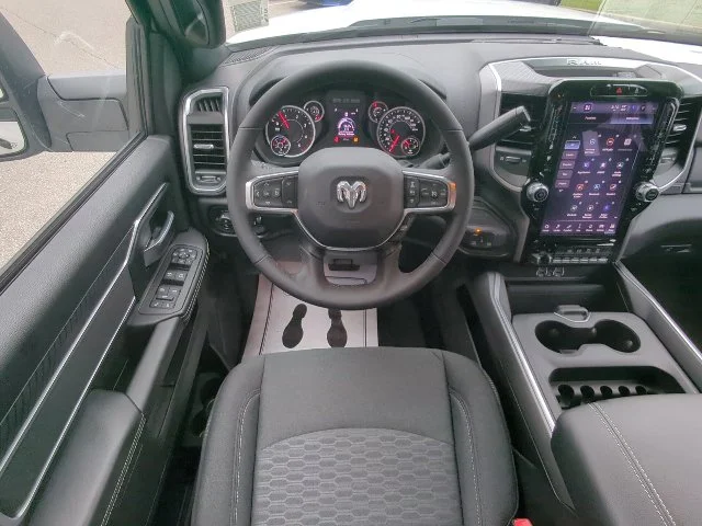 2026 RAM 3500 Big Horn - Photo 7