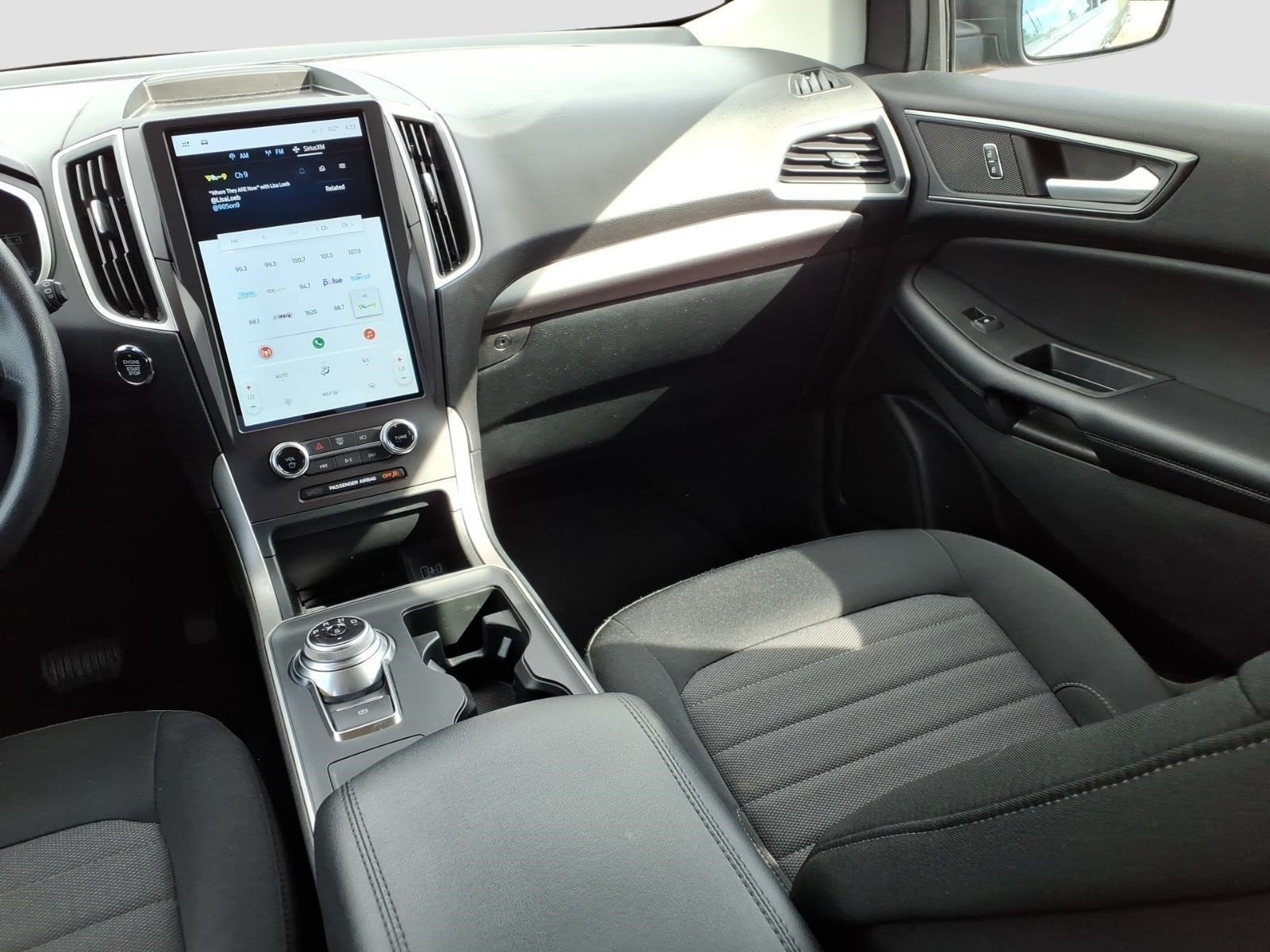 2021 Ford Edge SE - Photo 10