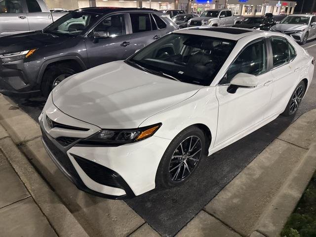 2021 Toyota Camry SE