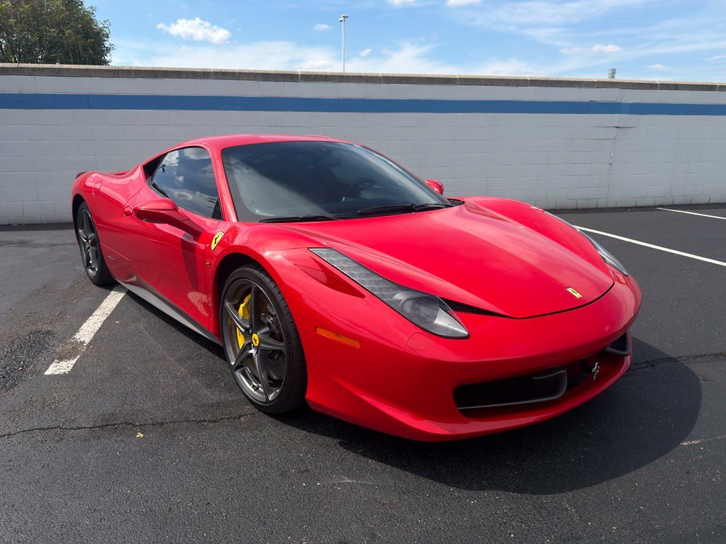 Used 2011 Red Ferrari Base image 7