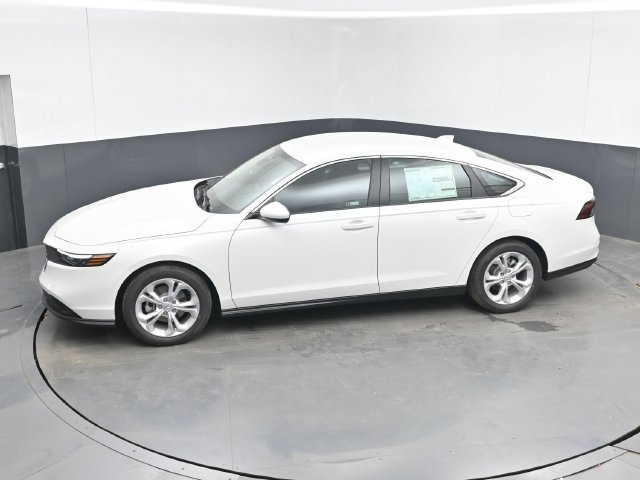 New 2026 Platinum White Pearl Honda LX image 31