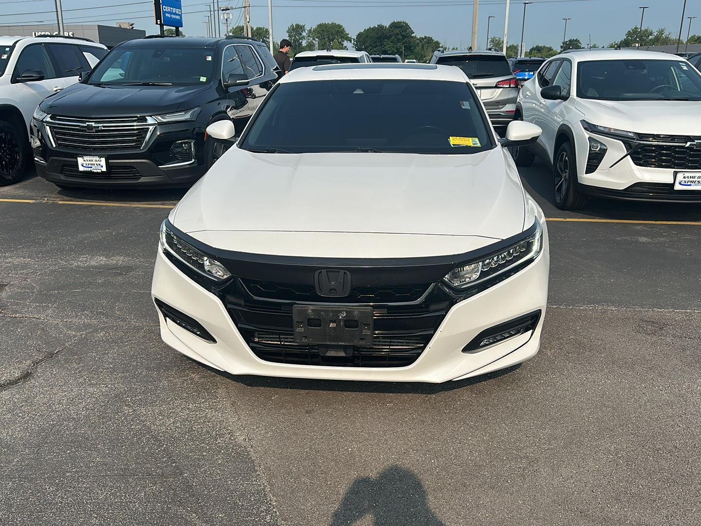 Used 2020 Platinum White Pearl Honda EX-L image 7