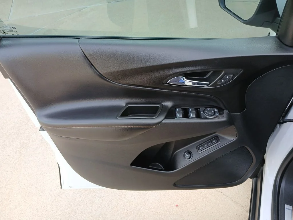 Used 2022 Beige Chevrolet Premier image 23