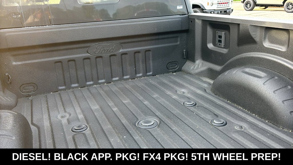 New 2026 Agate Black Metallic Ford Lariat image 33