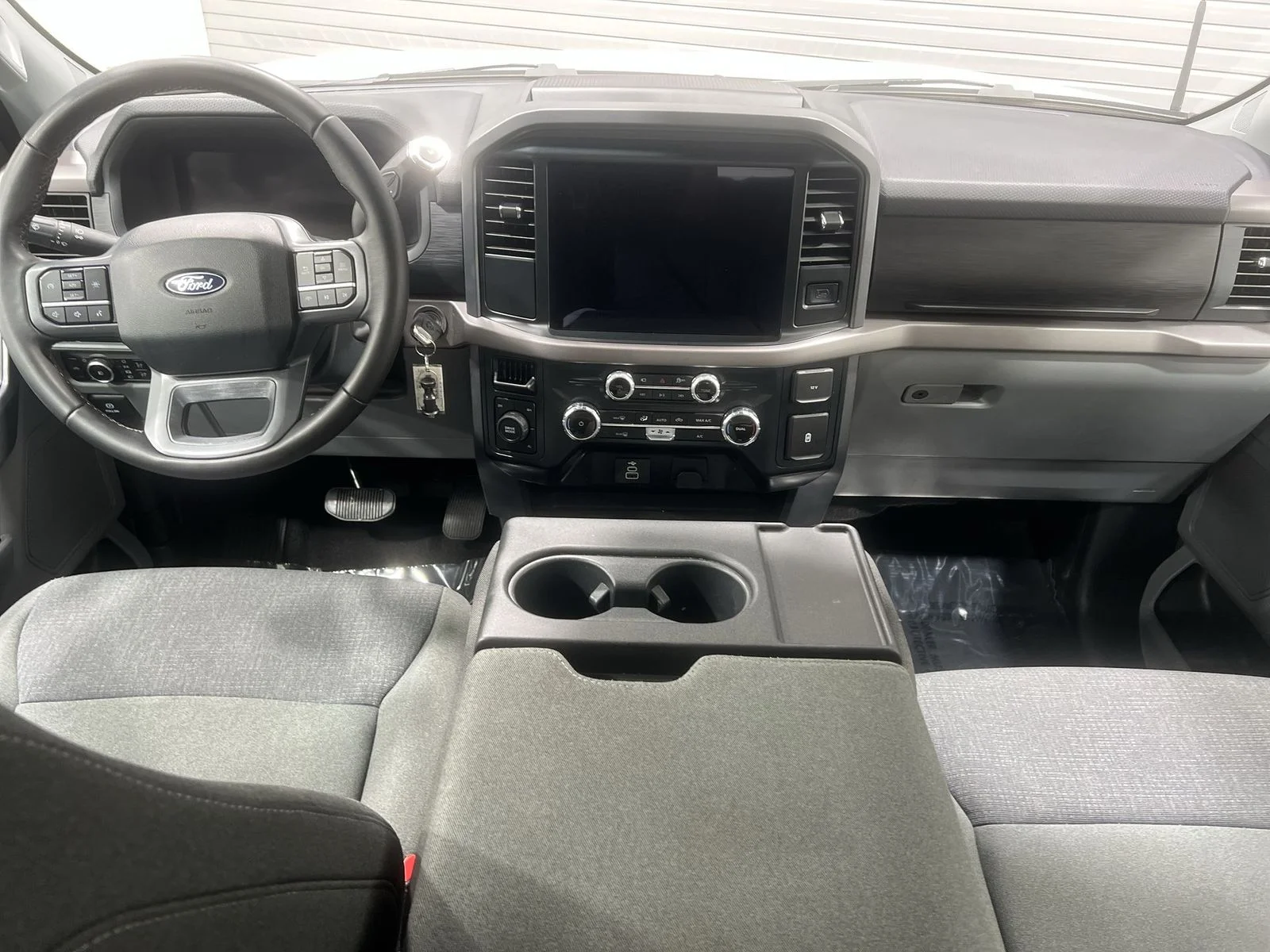 2025 Ford F-150 XLT - Photo 20