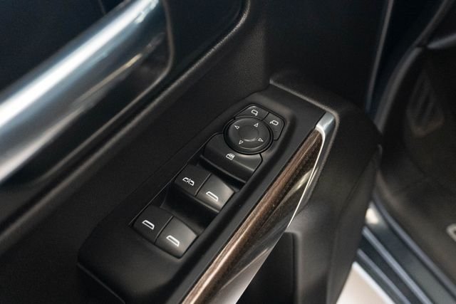 Used 2022 Gray Chevrolet LT image 17