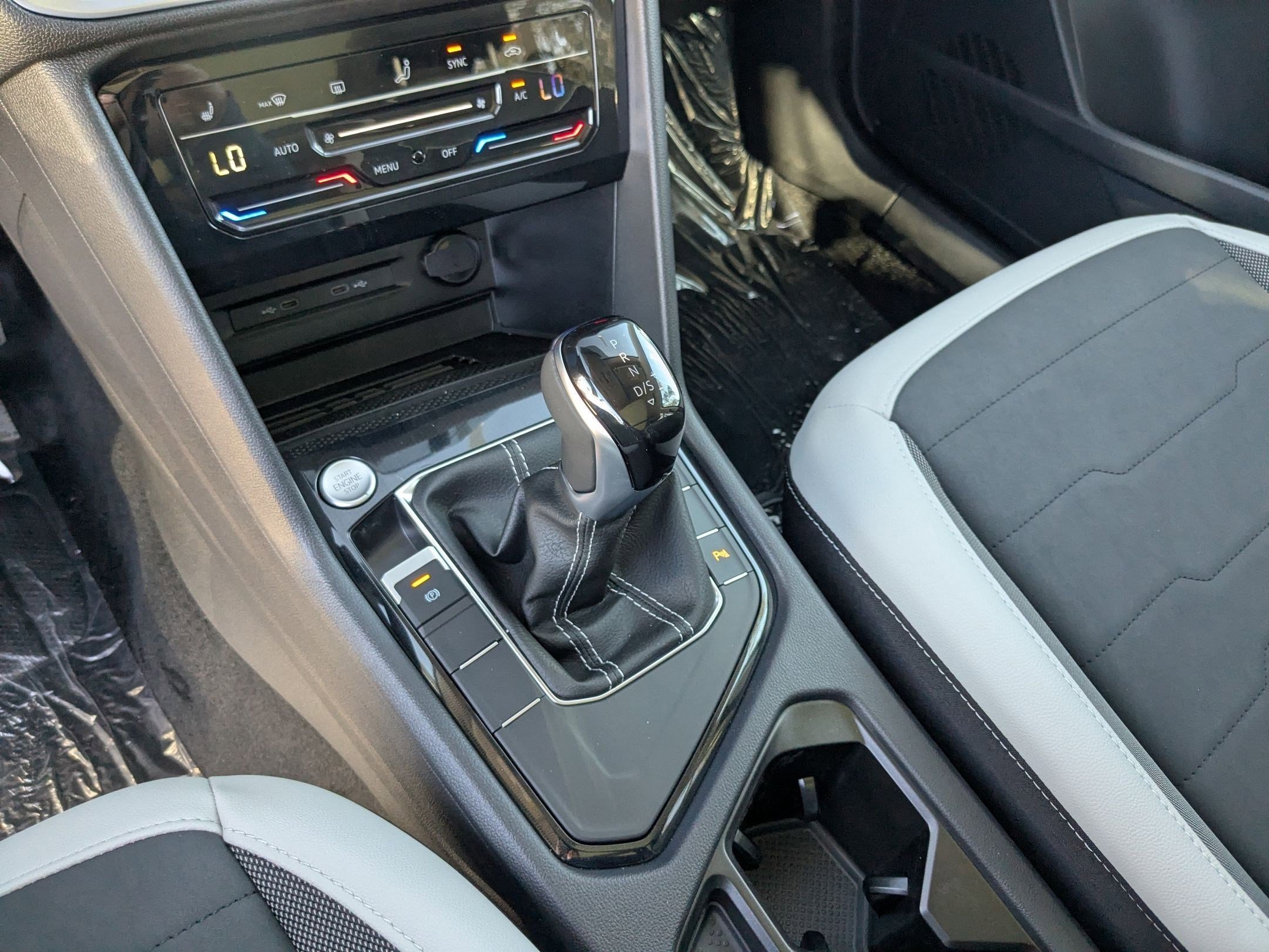 New 2026 Platinum Gray Metallic Volkswagen SE image 14