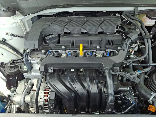 New 2026 White Hyundai SE image 19