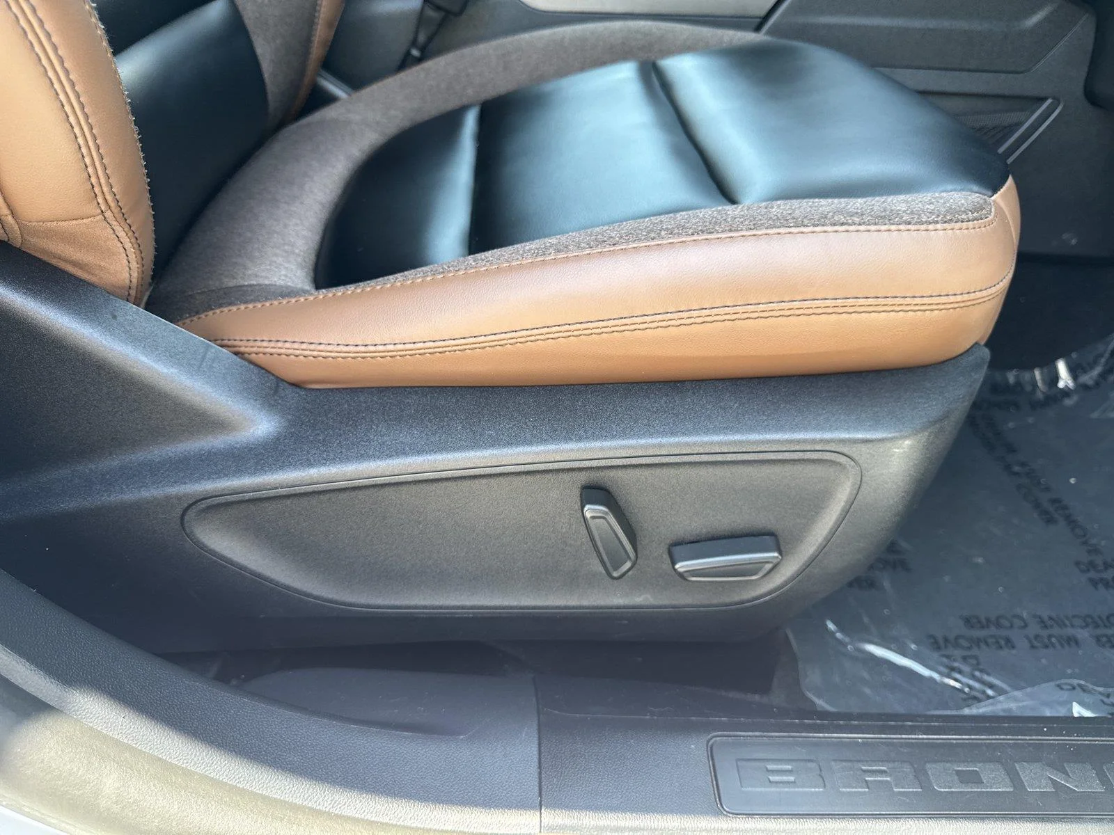 Used 2025 Oxford White Ford Outer Banks image 28