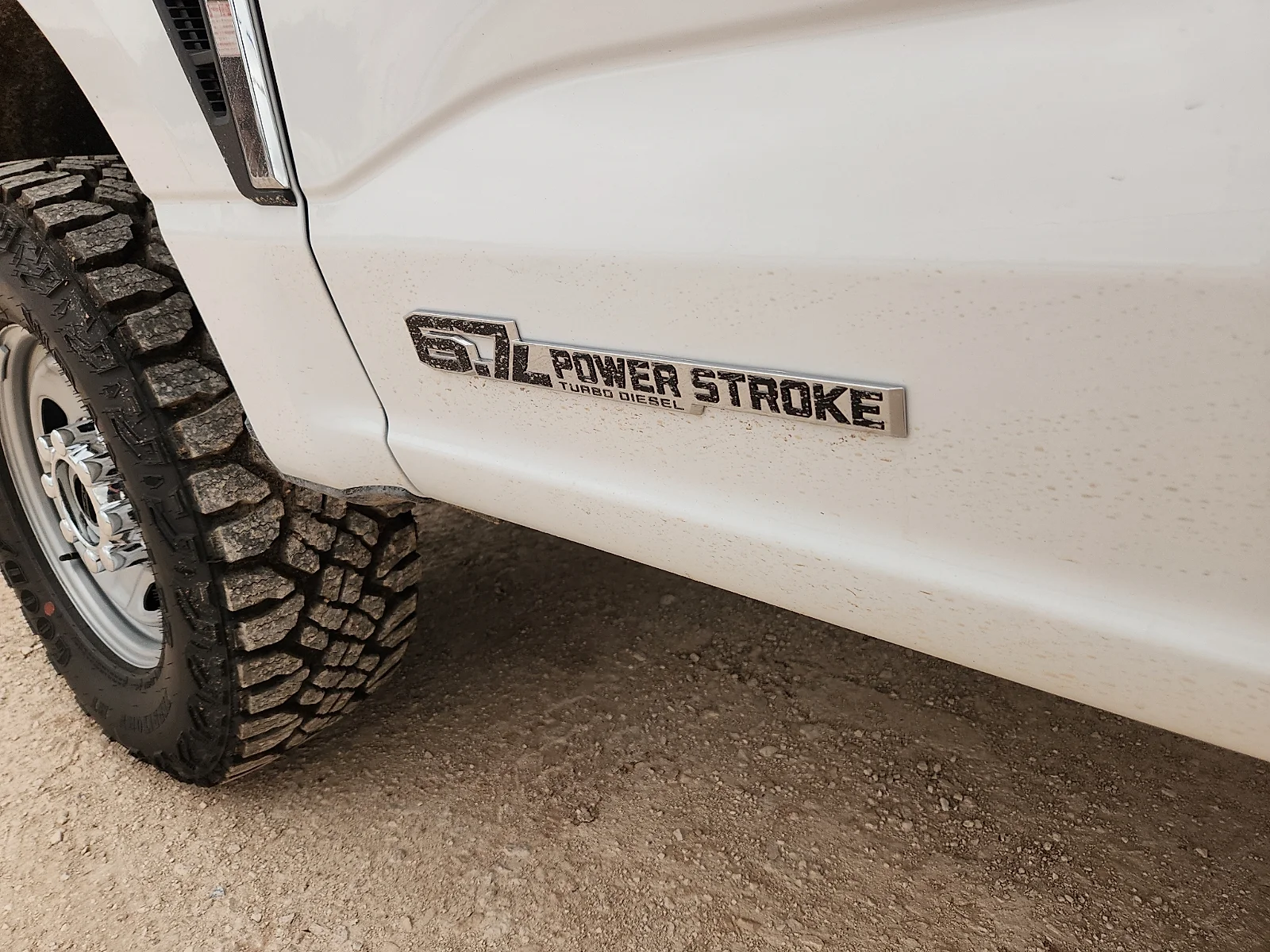 New 2026 Oxford White Ford F-250® XL image 11